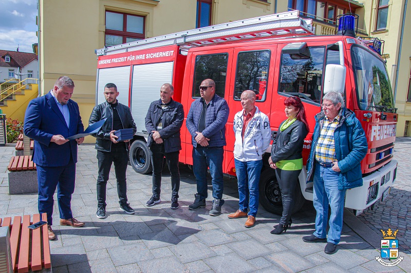 Немската община Барлебен дари противопожарен автомобил на огнеборците в Царево