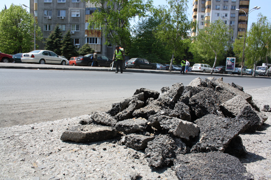 Временно променят движението по бул. „Иван Вазов“ заради ремонт