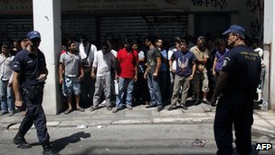 Акция в Гърция: Депортират имигранти