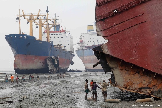 V.Ship: Моряците ни се връщат до дни. Не са заложници в Пакистан