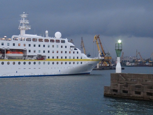 Ексклузивни снимки на кораба Hamburg