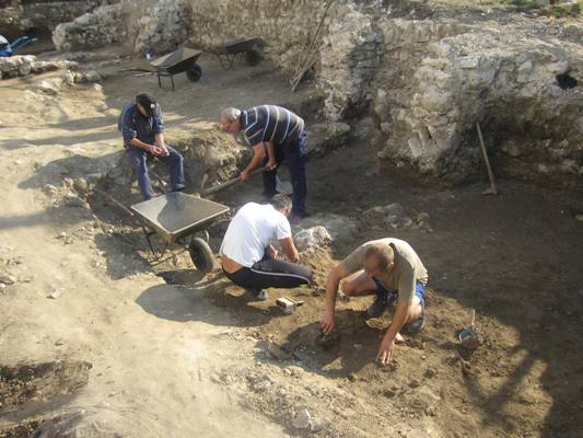 2 антични цистерни за вода откриха в Стария Несебър