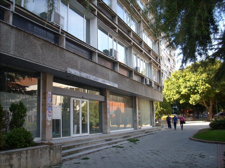Три сгради в Бургас чакат да приемат ИАРА