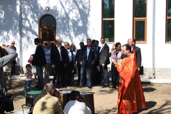 храма “Свети Димитър” в село Порой