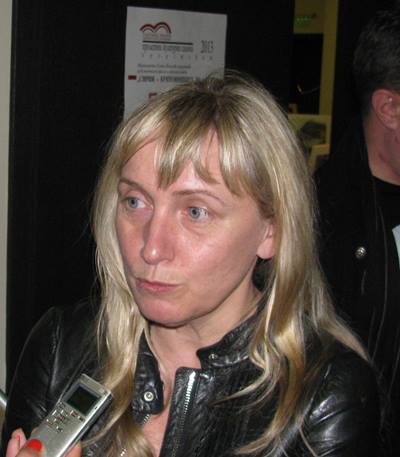 Елена Йончева: Екстремизмът вирее в среда на бедност 