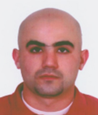 Хасан Ел</p>
				<script src=