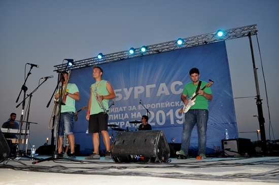 Funky Miracle дадоха своето ударно „за“ Бургас 2019