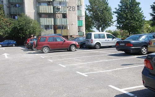 Обновиха паркинг с 80 паркоместа в „Зорница“ 