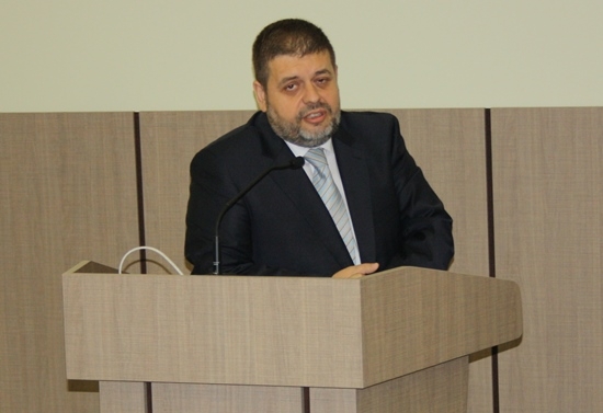 Евгений Мосинов: Ананиева да не прибързва с оплакванията до Европейската комисия, а да потърси собствените си грешки