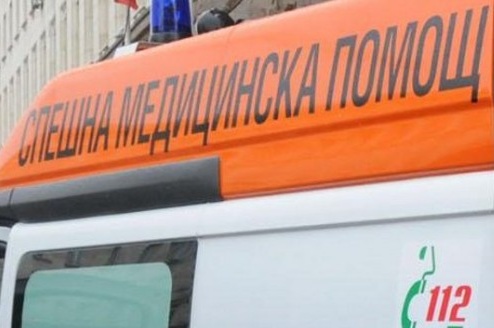 Варненец в критично състояние, самозапали се пред Общината