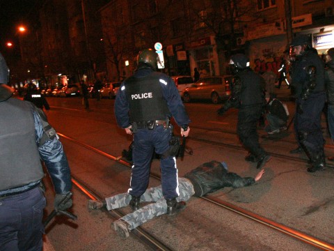 9 души в „Пирогов“ след сблъсъците от протеста в София