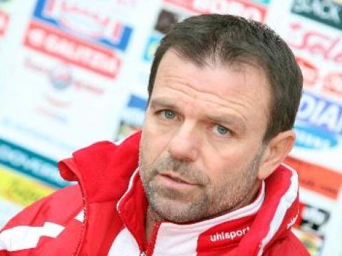 Развод за Стойчо Младенов и ЦСКА