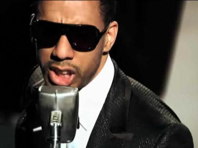 R&B звездата Ryan Leslie засне клип на  Bedroom Beach