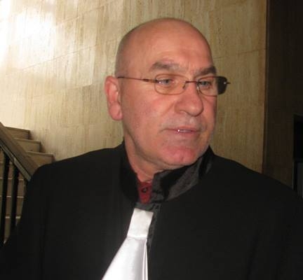 Костантин Луков запали на четвърт на тема полицаи