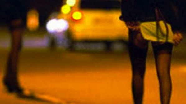 Жрица на любовта обра шофьор на камион в Бургас