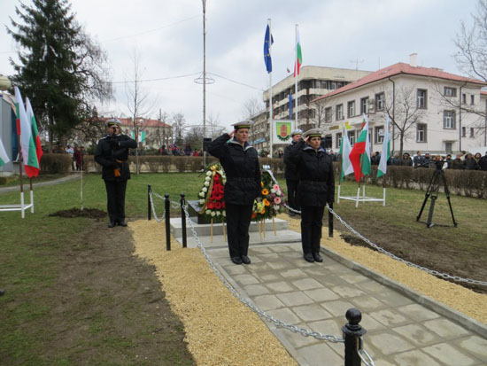 Средец отбелязва 2 юни със спектакъла 