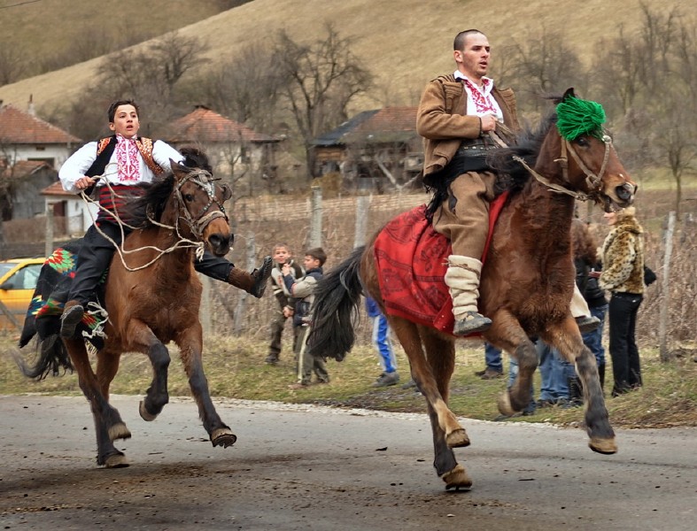 Кушия в Приморско за „Конски Великден“