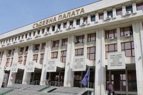 Пенсионерка ще отнесе глоба, надвзела пари от Европейски фонд