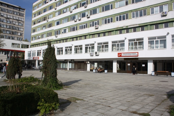 Блокадата на лекарства продължава