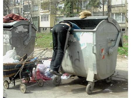 Не сме ли бежанци в собствената си държава?