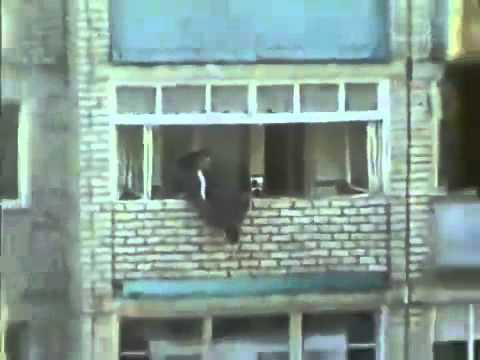 Пиян руснак падна от 8-ия етаж и оцеля