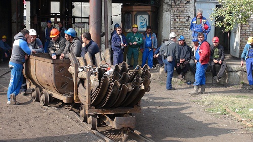 Вадят с протокол стачкуващите миньори
