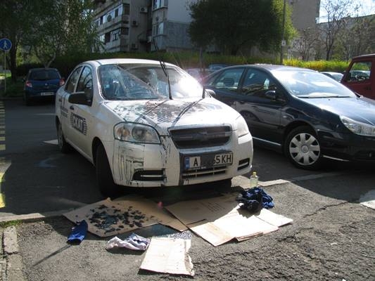 Изпепелиха кола на „СКАТ“
