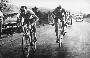 Вижте историята на колоездачният спорт в Бургас от 1946 – 1988 г. в КЦ „Морско казино”