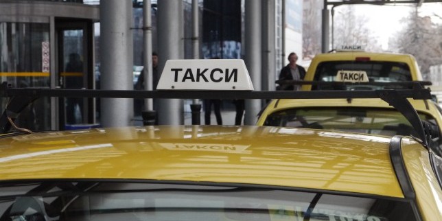 Заплашват с бой бакшиши на бургаското летище?