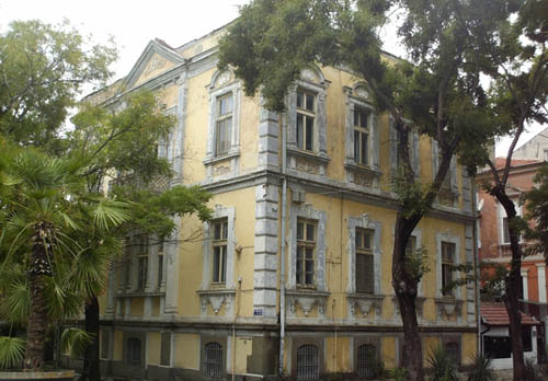 Няма кой да разпише за новата сграда на Бизнес инкубатора
