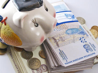 Замразяват депутатските заплати