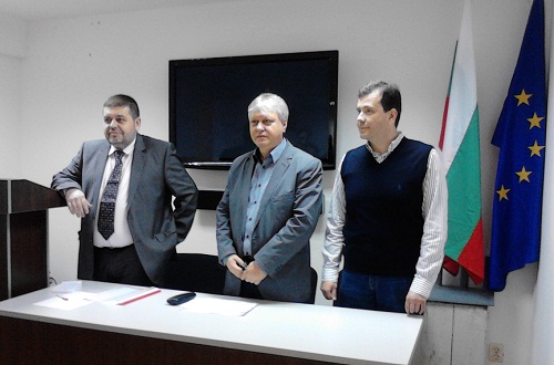 Съветник плаши депутат на ГЕРБ със съд, нарекъл социалистите „лоши хора”