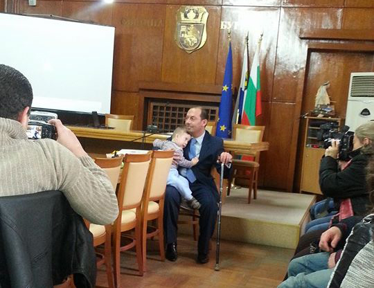 „Подай ръка“ стартира в Бургас