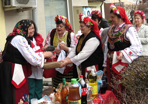 На Бабинден в Несебър наричаха за повече бебета