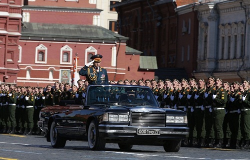 Над 11 000 военни на парада в Москва
