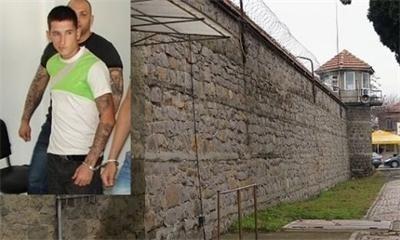 Шливата се хванал в строителството, до часове го връщат в затвора