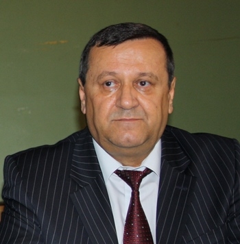 Министър Адемов загрижен за безработните в Бургаско