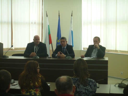Приморско пак не иска изграждането на ферми за ципура