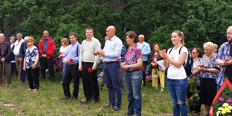 БСП почете паметта на геройски загиналите партизани и ятаци в Добра поляна и Топчийско