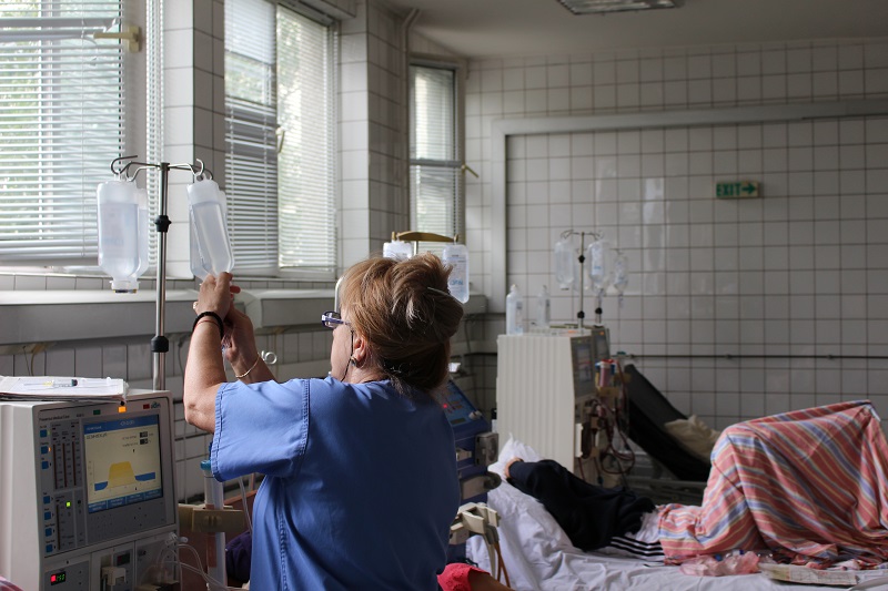 Петима на хемодиализа ще нощуват в УМБАЛ, от болницата не искат да рискуват