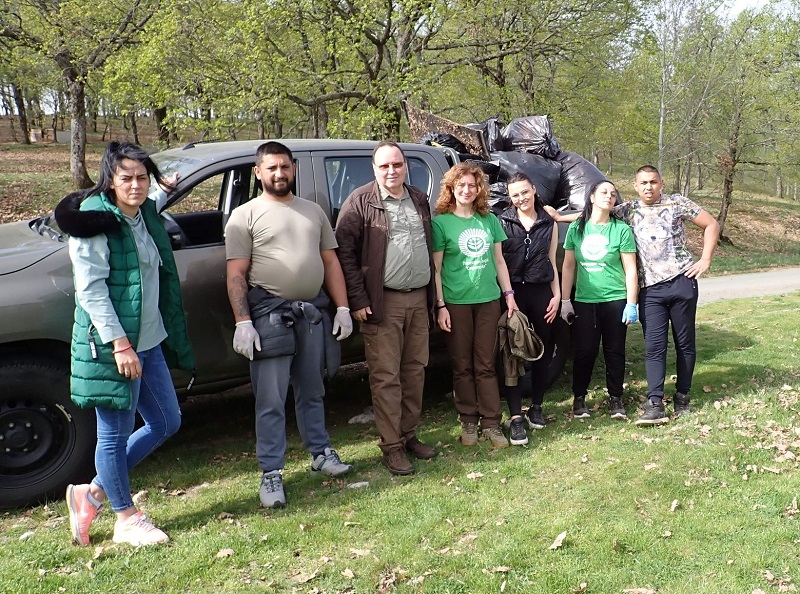  Тон боклуци събраха горски от района на Звездец – Евренозово