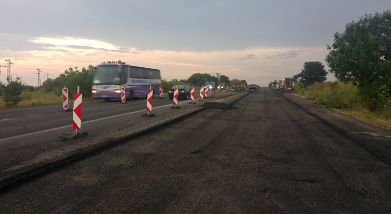 Отпуснаха милиони за ремонт на пътя Карнобат – Бургас