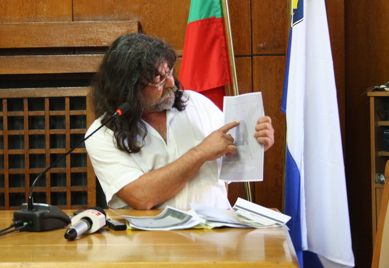 Издигат пет метров паметник на Коджакафалията 