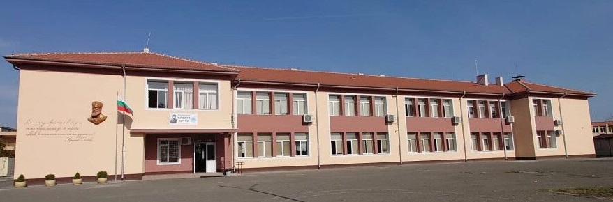 Нови физкултурни салони и обновяване на спортна площадка за пет поморийски училища