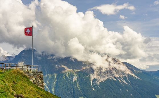 По-строги правила за влизане в Швейцария от днес