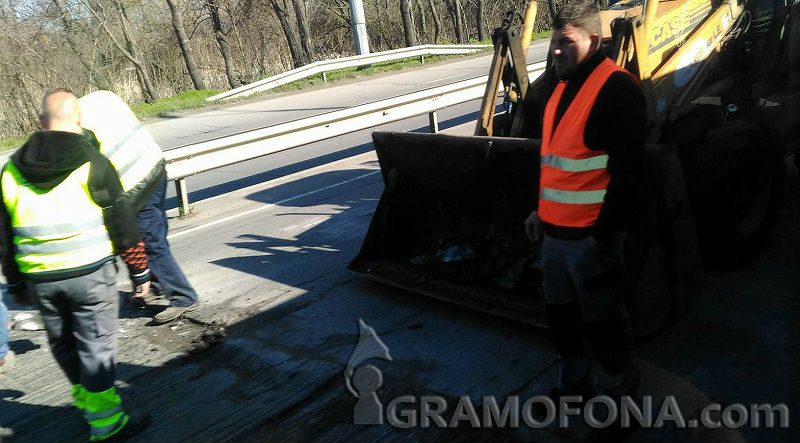 Огромно задръстване от Меден рудник към центъра на Бургас 