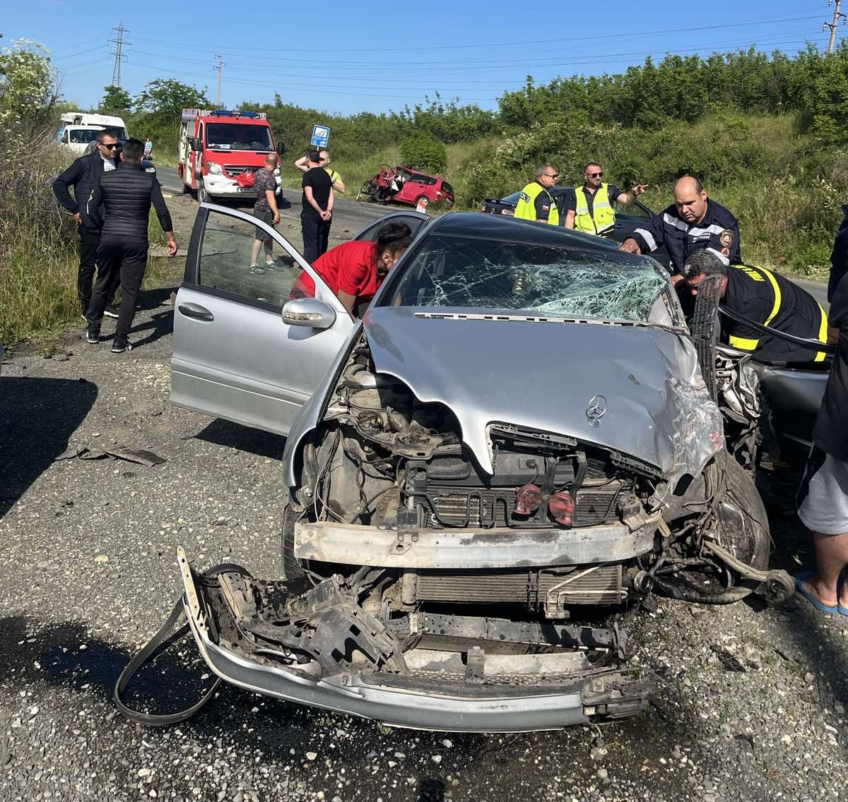 Двама загинаха при тежка катастрофа на пътя Бургас – Средец (обновена)