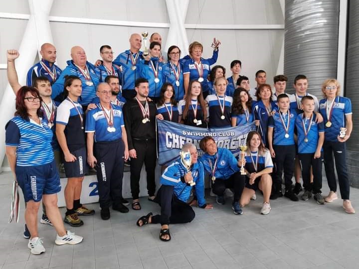 При пълна хегемония на бургаските ветерани премина плувният турнир „Мастър 2023” 