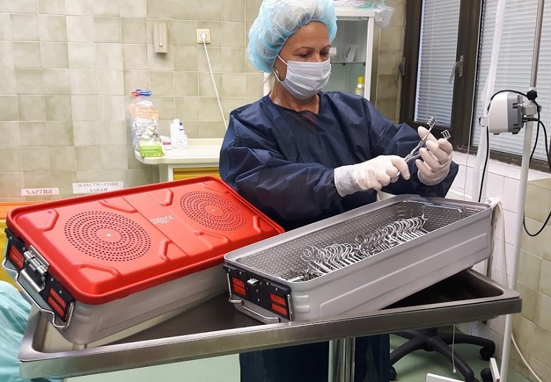 Оборудваха операционна в УМБАЛ Бургас за пациенти с Covid