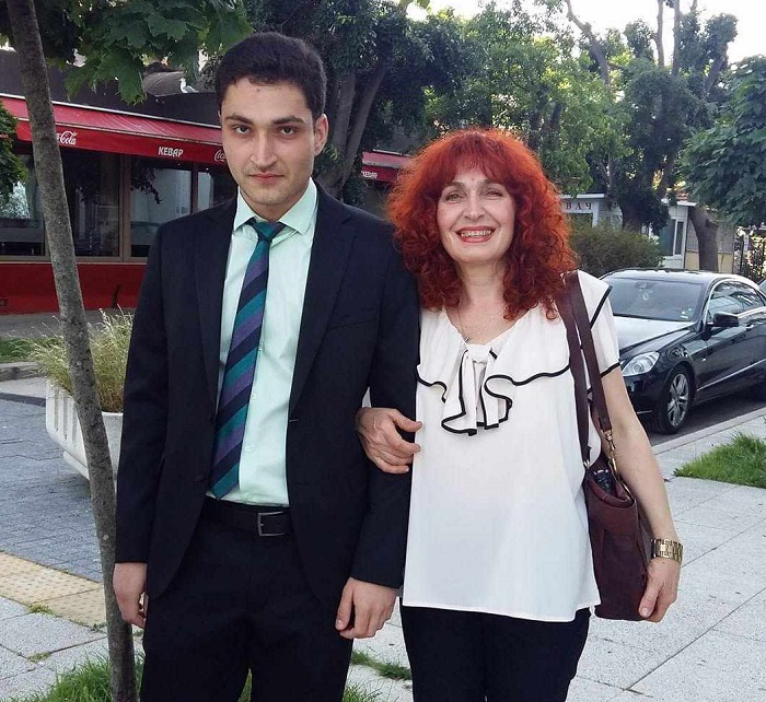 Учителката Рада Гешева е убита от сина си с два ножа